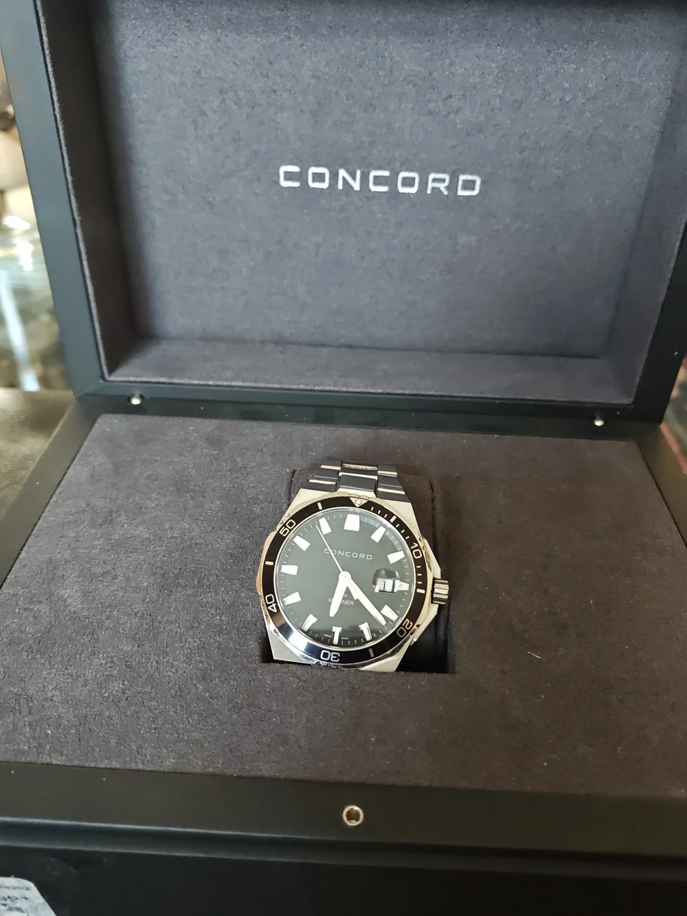 Men's Black Dial Stainless Steel Dive Watch